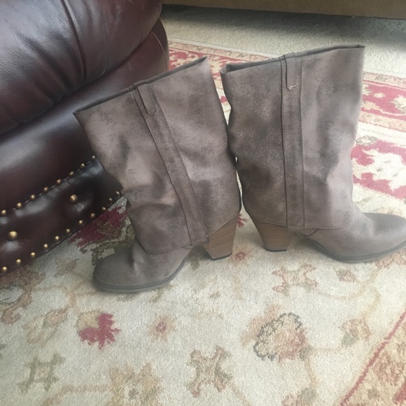 Boots 8.5 light brown - Picture 2 of 5